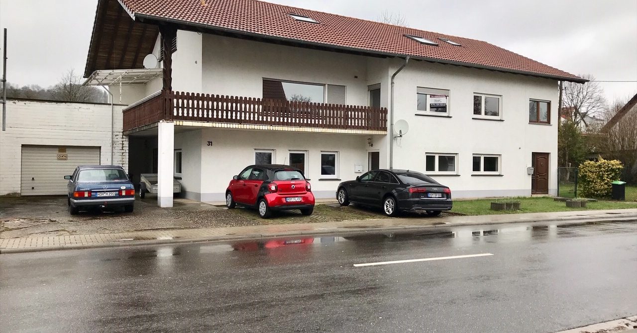 freistehendes Mehrfamilienhaus mit 3 Wohneinheiten in Gersheim