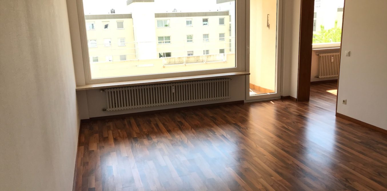 zu vermieten: renovierte 2 ZKB-Wohnung (Saarbrücken-Eschberg)