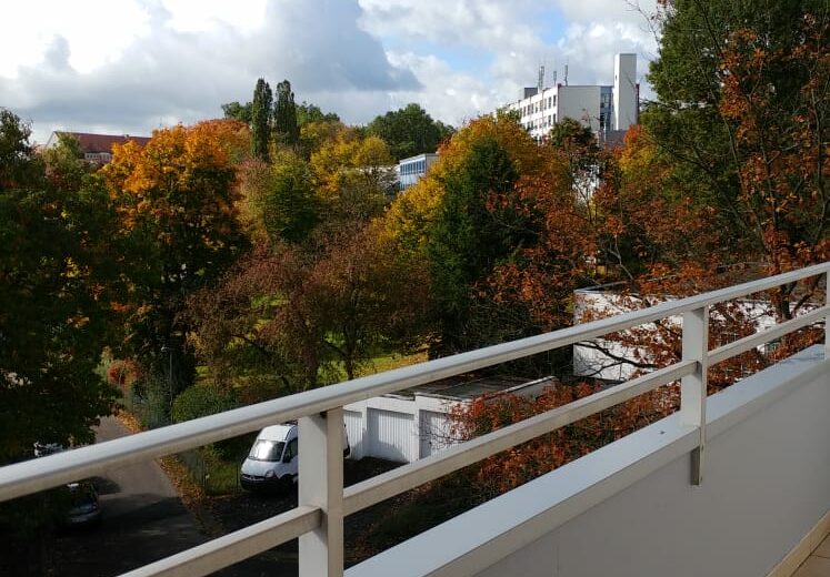 zu vermieten: 3 ZKB Wohnung mit Loggia in ruhige Wohnlage (Am Hasenbühl)