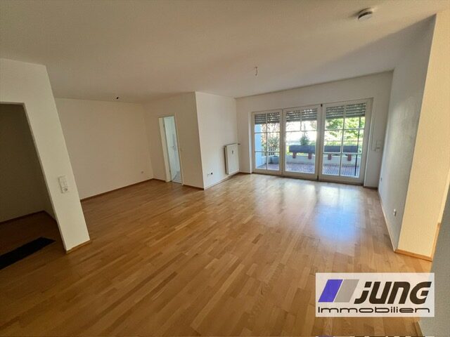 zu verkaufen: 3 ZKB Eigentumswohnung mit Balkon (St. Ingbert-Süd)