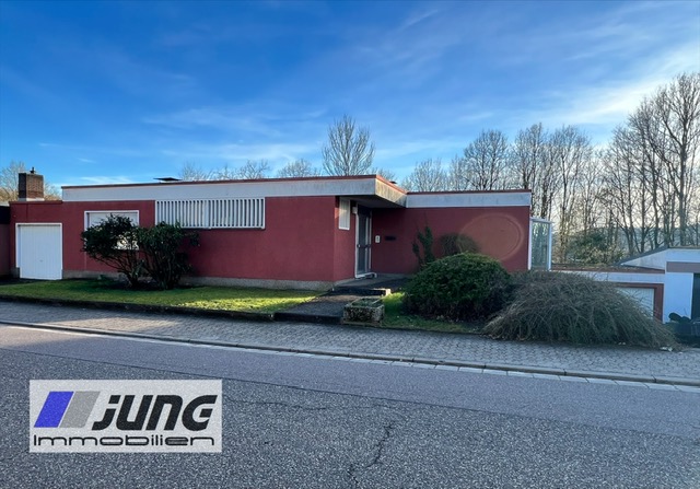 zu verkaufen: freistehender Bungalow in St. Ingbert-Rohrbach