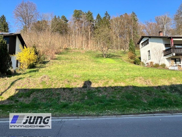 zu verkaufen: Baugrundstück in bevorzugter Wohnlage (St. Ingbert-Oberwürzbach)