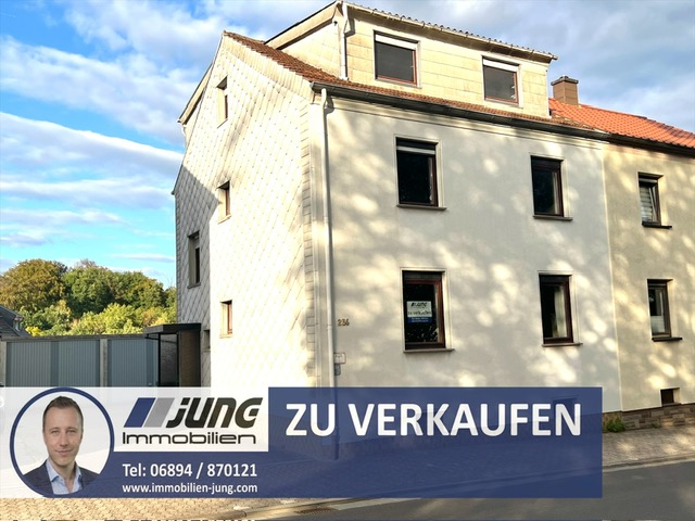 zu verkaufen: gepflegtes Einfamilienhaus mit Doppelgarage (St. Ingbert)