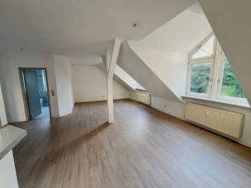 Wohnbereich - schicke 2 ZKB-Dachstudiowohnung in St. Ingbert-Süd
