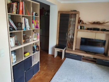 Wohnzimmer - moderne Erdgeschoss-Wohnung nähe wInterberg-Klinikum (Saarbrücken)