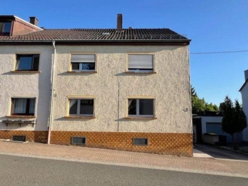 Außenansicht - Zweifamilienhaus in beliebter Wohnlage (Elversberg