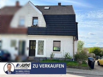 Doppelhaushälfte in beliebter Wohnlage (St. Ingbert-Rohrbach), 66386 Sankt Ingbert, Doppelhaushälfte