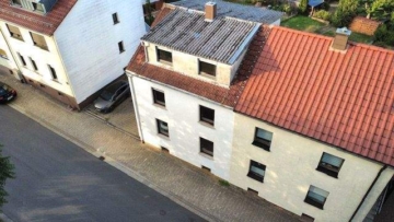Außenansicht - gepflegtes Einfamilienhaus mit Doppelgarage (St. Ingbert)